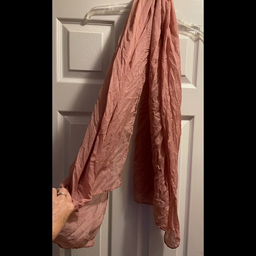 Beautiful pumpkin color scarf smoke free excellent condition